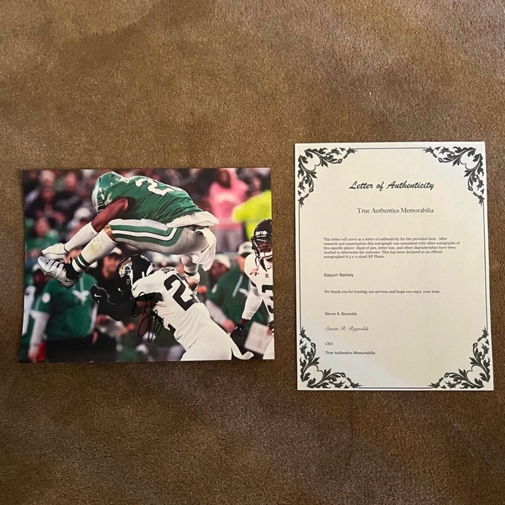 Saquon Barkley Autographed Photo Philadelphia
Eagles 8.5×11